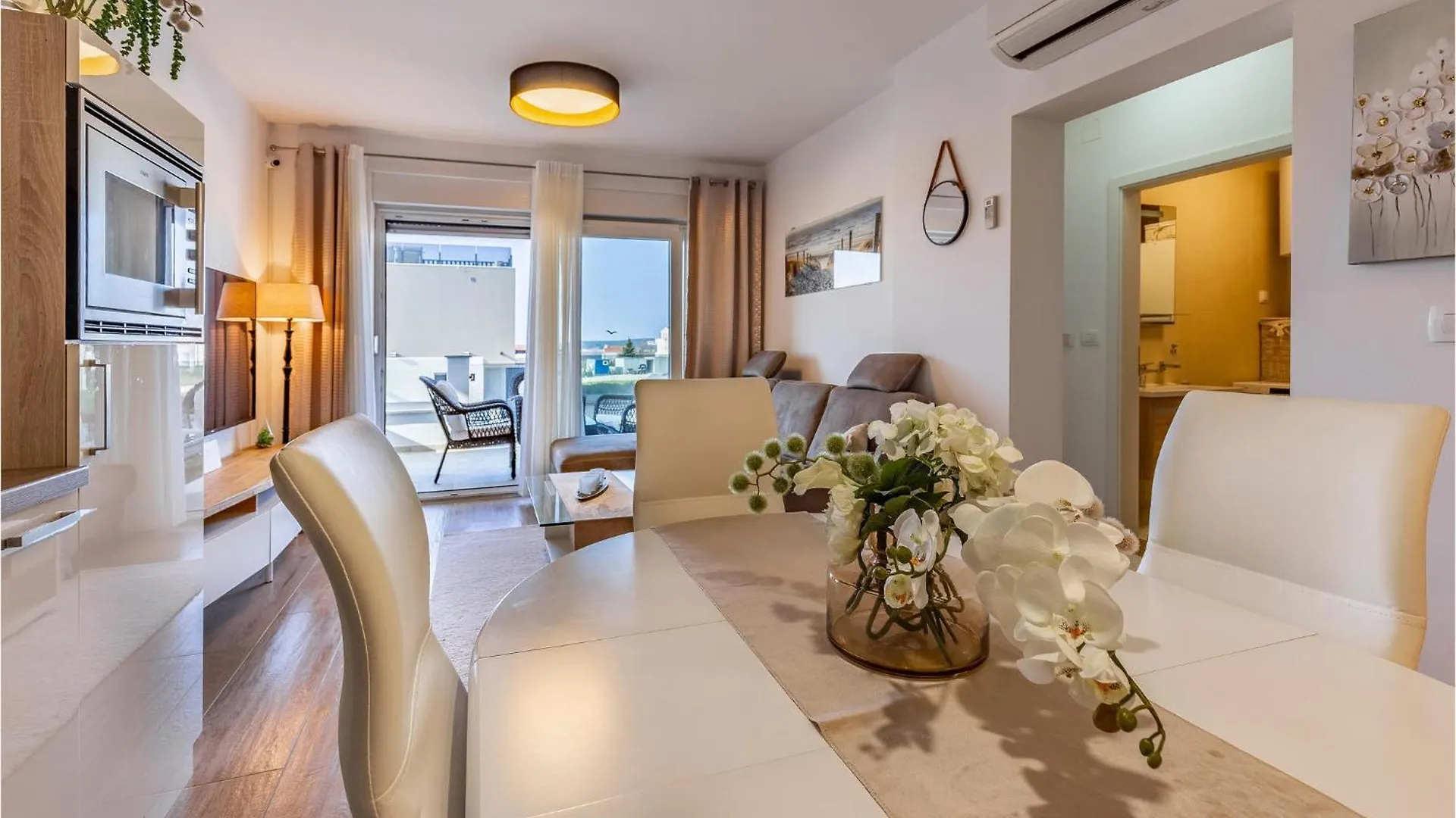 Stunning Apartment In Medulin With Wifi 0*,